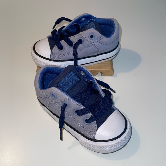 Toddler Converse all star sneaker - Picture 3 of 3